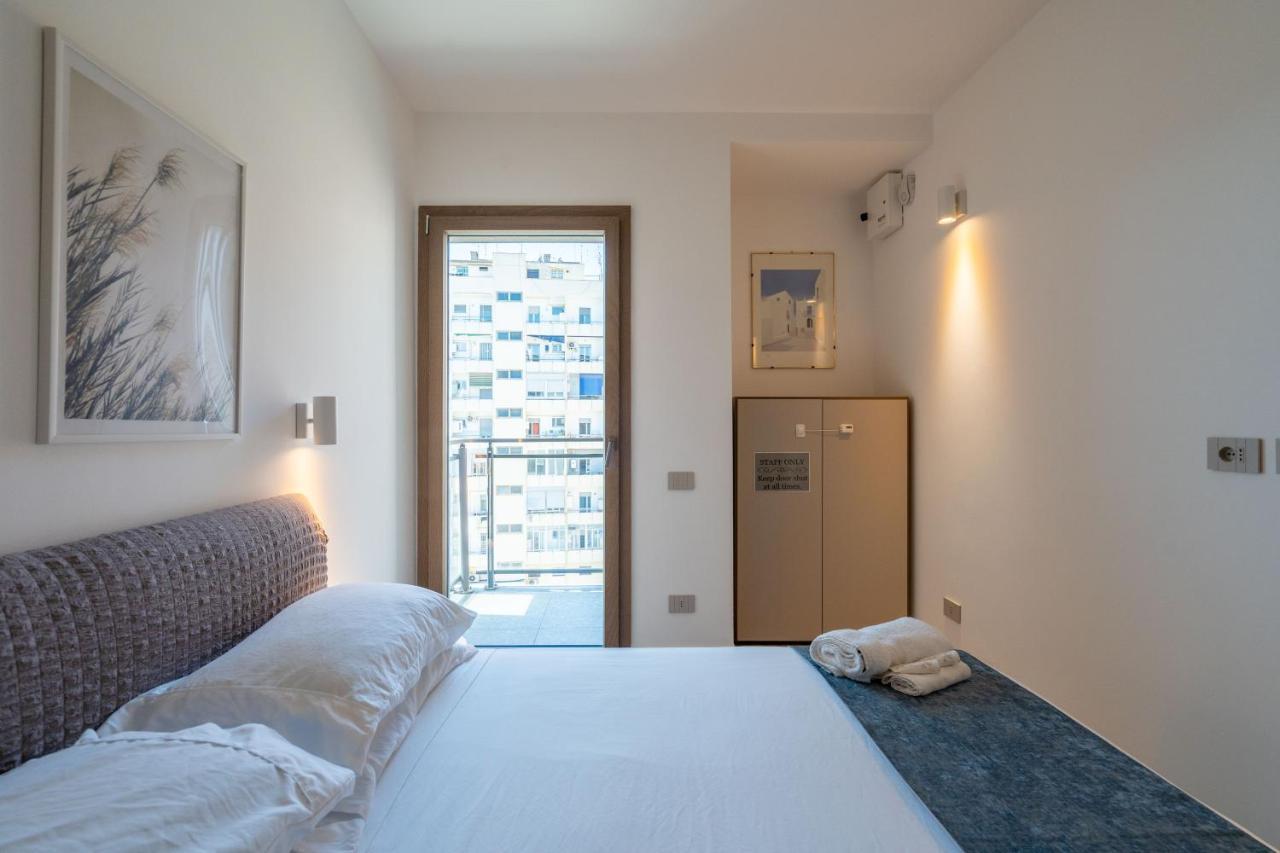 Aurealiving - Trastevere With Rooftop & Gym, Your Place In Lägenhet *